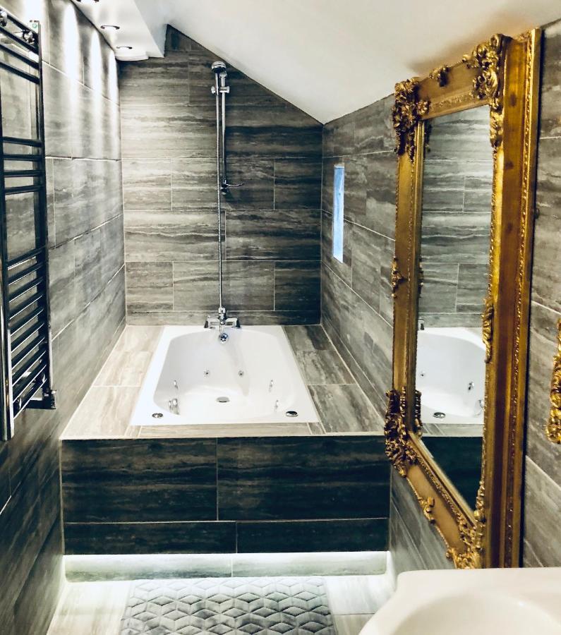 Luxury Apartment Blackpool Bagian luar foto