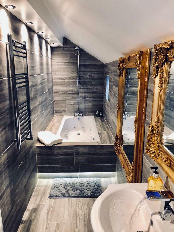 Luxury Apartment Blackpool Bagian luar foto